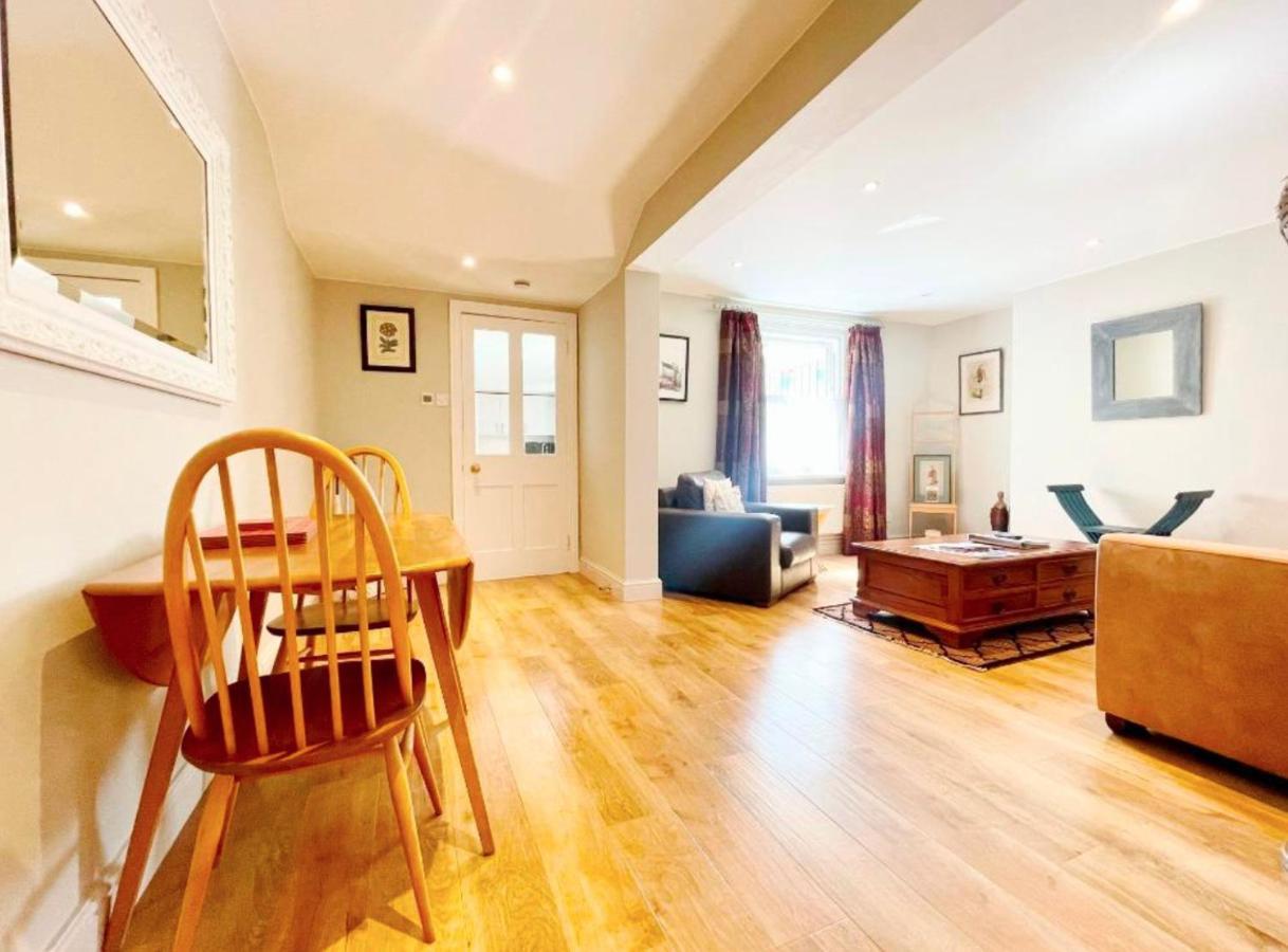 Cheltenham Central Apartment, Parking, Close Bars & Restaurants Bagian luar foto